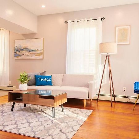 Cozy Apartment 1St 10Min Walk Downtown And City View Providence Bagian luar foto