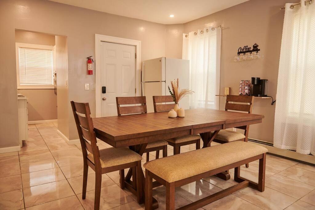 Cozy Apartment 1St 10Min Walk Downtown And City View Providence Bagian luar foto