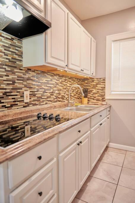 Cozy Apartment 1St 10Min Walk Downtown And City View Providence Bagian luar foto